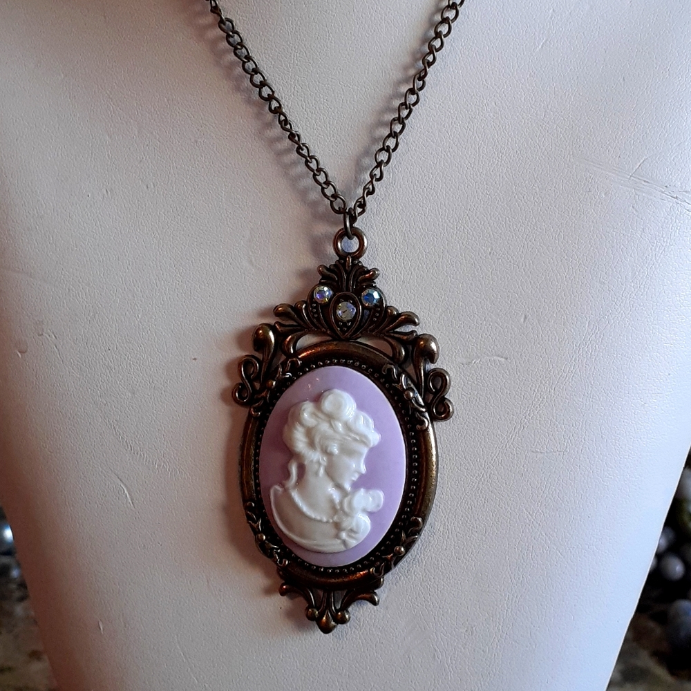 Vintage crystal Cameo necklace